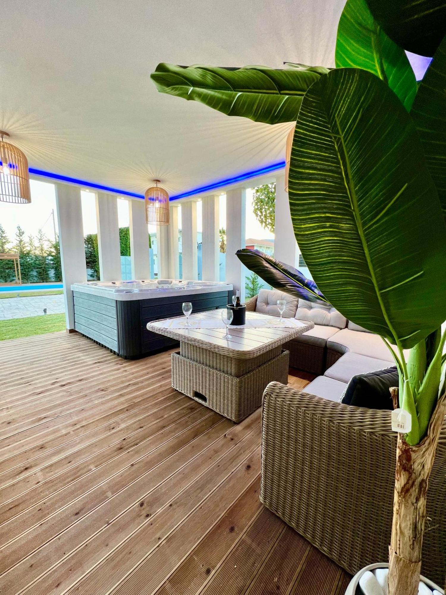 Villa Muthee Luxurious Private